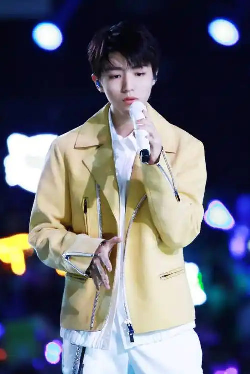 你是我漫长人生里的无可替代  晚安,小凯  @tfboys-王俊凯  cr