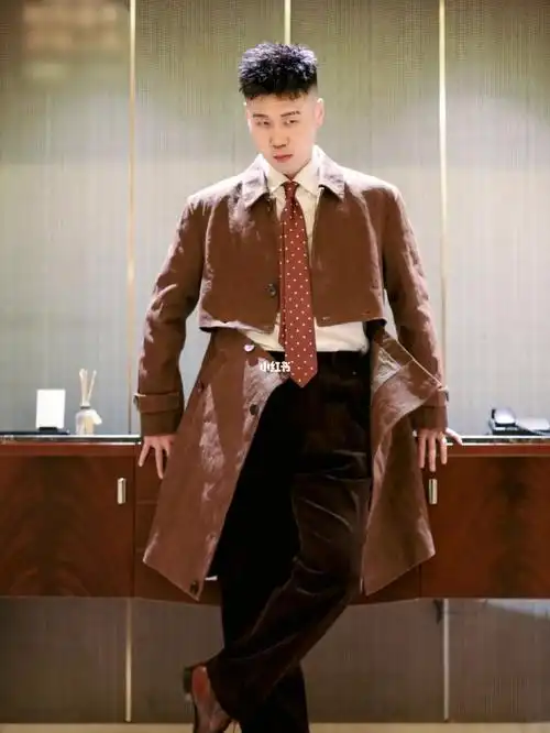 帅气大白囊_杨九郎_娱乐_明星娱乐资讯