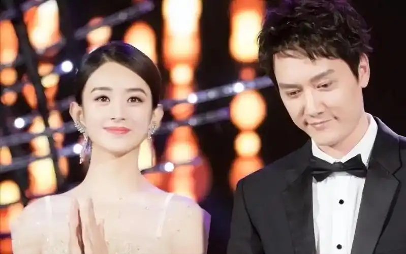 2021年,赵丽颖离婚后首次在《中餐厅》里现身.