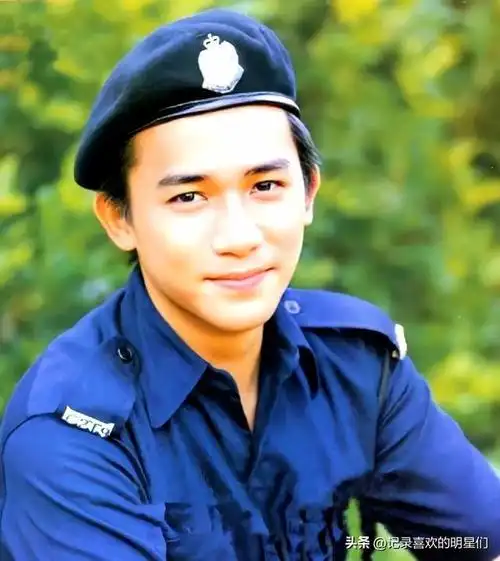 梁朝伟这个影帝帅了一辈子吧,每个阶段的帅都不一样一起来看看!