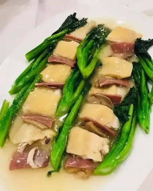 粤菜厨坛中,鸡的菜式有数百种之多,每天 - 抖音