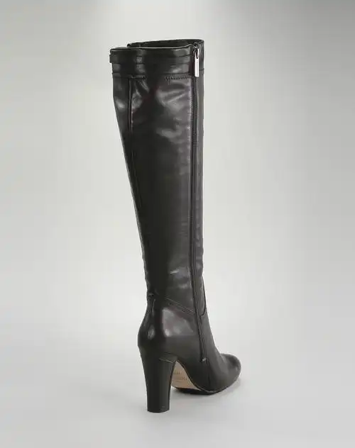 新春礼献名鞋专场布兰施 女款简约设计牛皮高跟长靴黑色