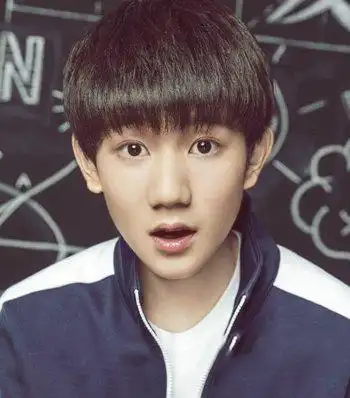 中学男生适合什么发型帅气可爱的男学生发型图片