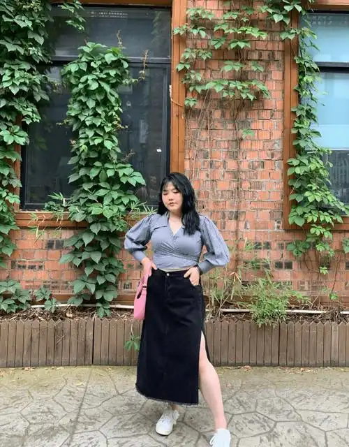 看上海街拍胖女生知道:穿搭和身材无关!