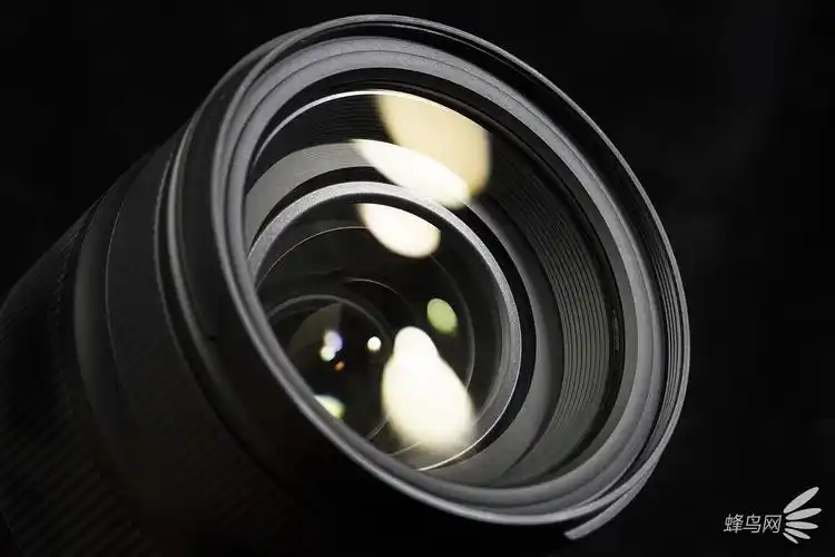 为人像而生 腾龙35-150mm变焦头售价5320元