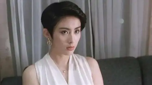 当然是张敏了. 女神长发短发都超美.