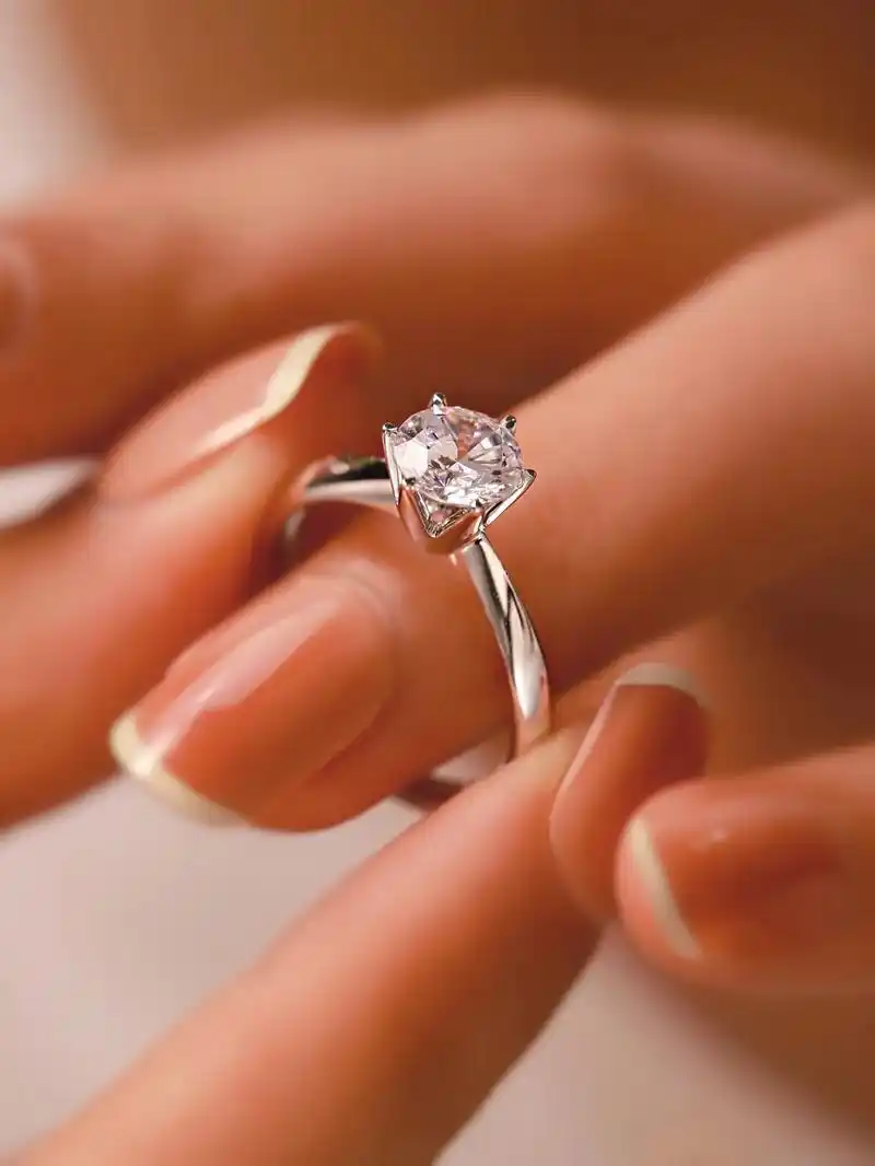 简约六爪钻戒款式17 - 抖音