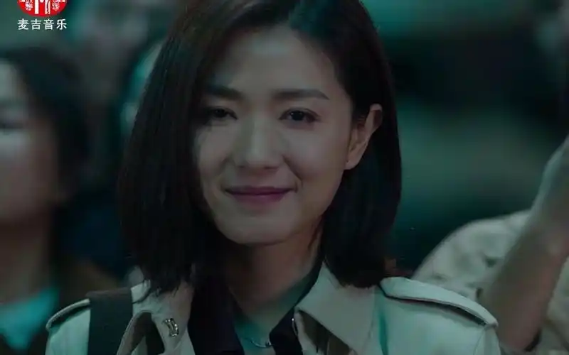 人潮汹涌爱的呼唤刘德华万茜情意绵绵