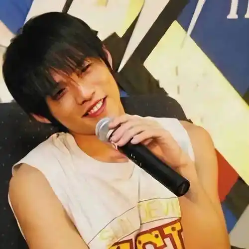 正牌"刘畊宏女孩"王婉霏:环球小姐出身,22年只爱他一人_周杰伦_发展