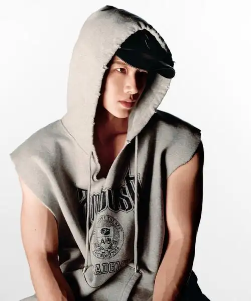 白敬亭t锦绣十二月刊封面##白敬亭t杂志复古大片