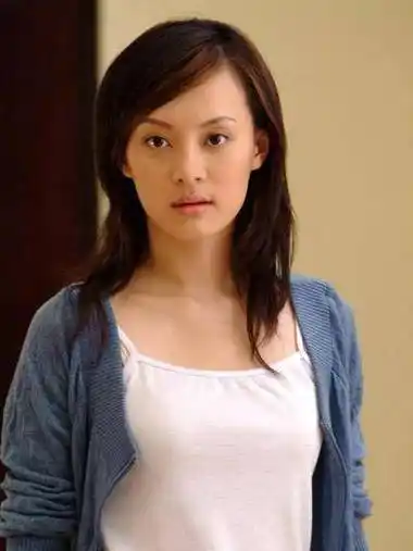 原创38岁孙俪为新剧太拼了扎双马尾穿露肚脐装像傻妞亲妈都认不出