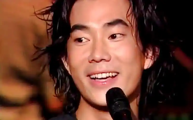 音乐教父小虫赌钱输光一气之下写的歌没想到成就了任贤齐