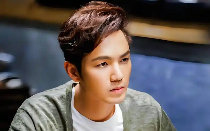 娱乐点评杨紫钟汉良陈晓陈伟霆胡先煦黄子韬