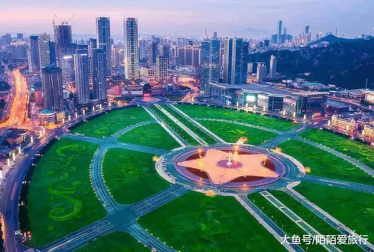 中国最大的城市广场, 不怎么出名, 但比天安门广场大4倍