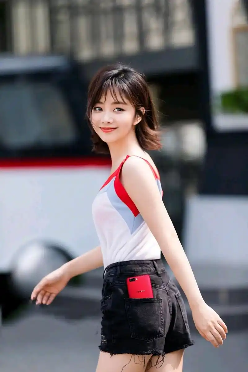 精美图集|谭松韵娇艳如花,美丽动人