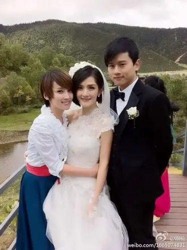 谢娜婚纱_董璇婚纱