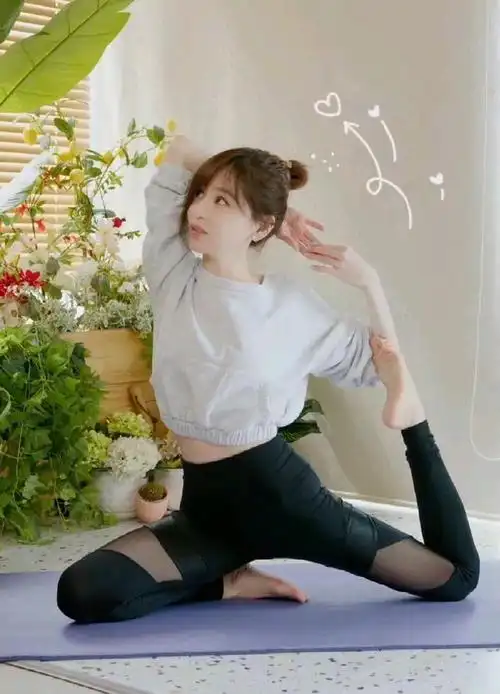 台湾甜心教主王心凌练习舞蹈不小心受伤贴心粉丝送上礼物鲜花