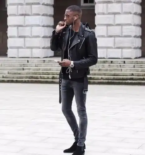 穿切尔西靴的男生太有魅力了