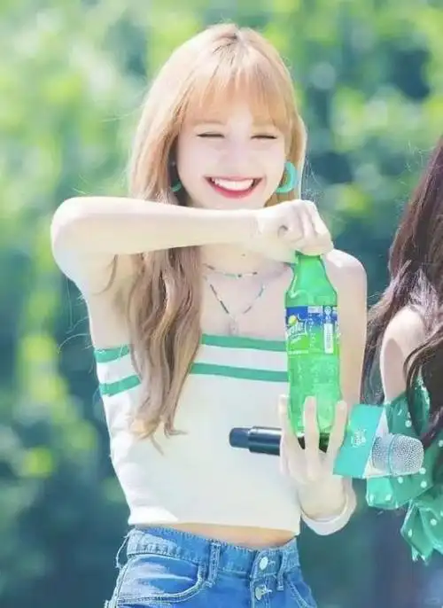 blackpink成员身材引羡慕,雪碧风格受热捧|雪碧|身材