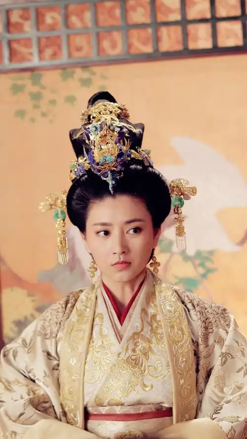 思美人南后斓曦