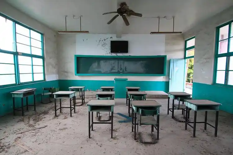 废弃学校 高难度翻墙2 废墟评级a