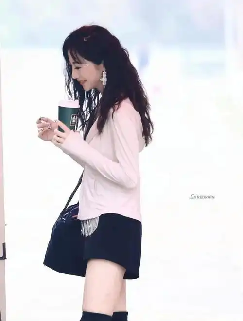 尚雯婕,李嘉格,李溪芮,蔡诗芸,杨谨华和朱丹这六位艺人将联手呈现