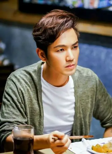 钟汉良《一路繁花相送》剧照图片[2/8]_电视剧_美桌网