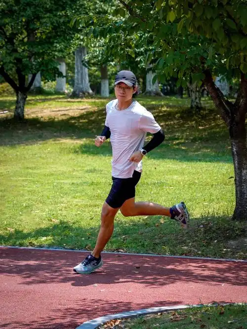 跑步减肥成功者谈谈怎样坚持跑步