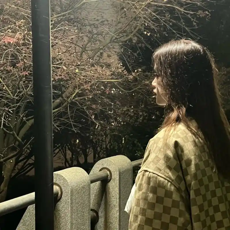 照片不好看 歌好听#情绪 #背影 #记得开心 - 抖音