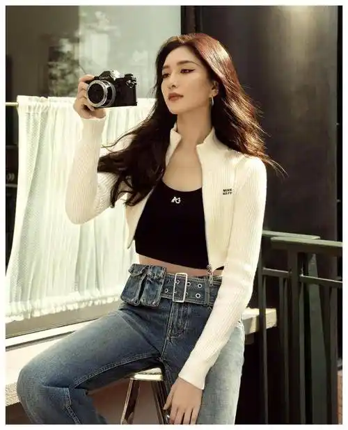 江疏影:清新校花,胡歌迷,单身幸福生活,揭秘她的当下状态.