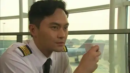 冲上云霄02:张智霖一直盯着美女,美女却不搭理他