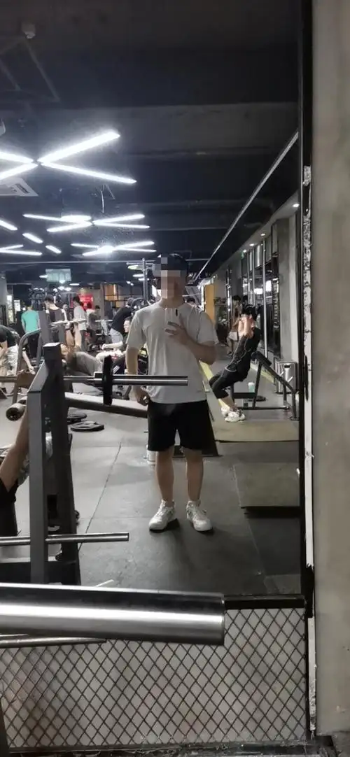 165130斤男生求穿搭指南