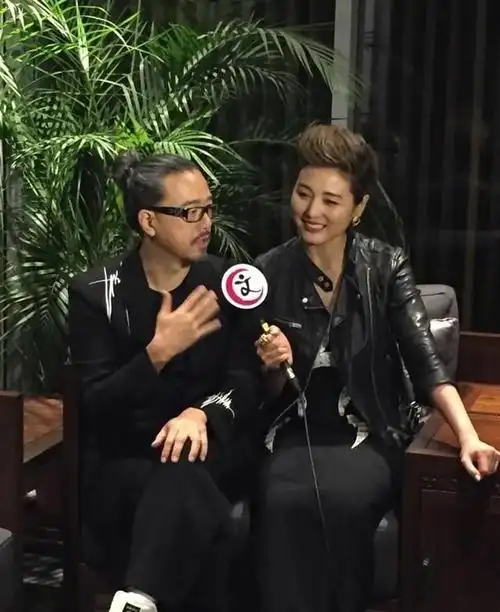 男人婆张延在上海拍节目时到手一个老公怀孕后隐退