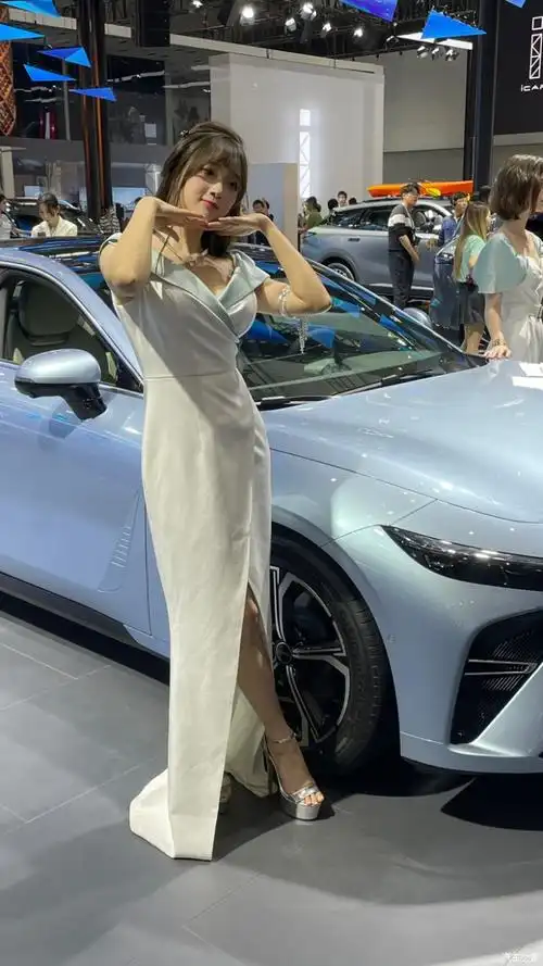 【图】2023广州国际车展车模_星纪元 es论坛_汽车之家论坛