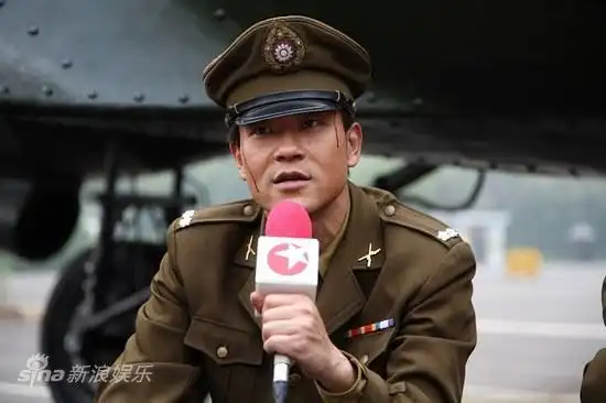 图文风声传奇上海热拍廖凡回答提问