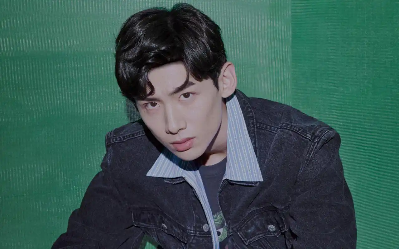 白敬亭帅气写真图片桌面壁纸