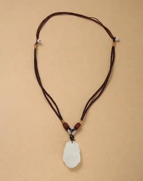 青白色和田玉白玉生肖-蛇吊坠项链