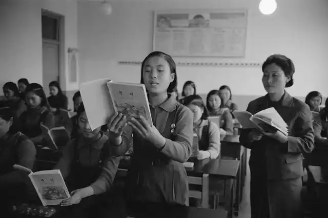 老照片:1978年日本摄影师镜头下的朝鲜小孩