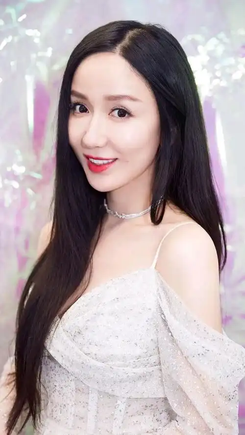 明星图集――娄艺潇