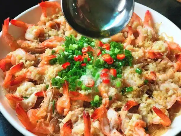 蒜蓉粉丝蒸虾#给老爸做道菜#(15/16)