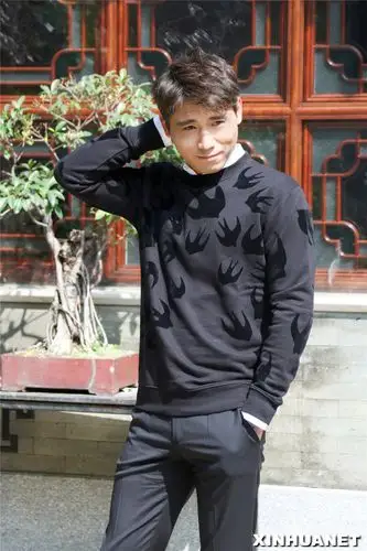 李乃文早春写真 干部风变身文艺范儿