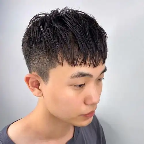 今秋男发流行两侧铲短帅气时尚好打理喜欢吗