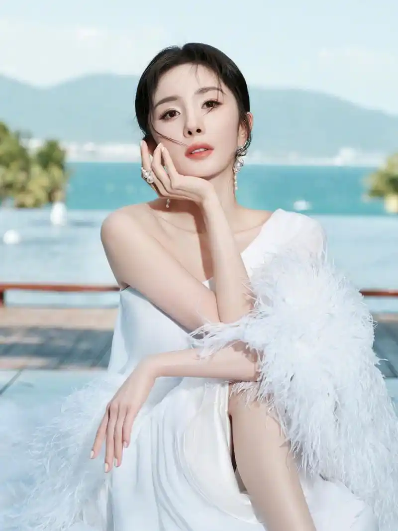 杨幂 优雅知性就是幂姐的代名词!