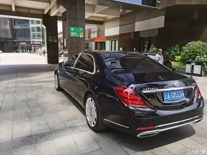 (个人出)18年2月上牌迈巴赫s400,过户一次,目前12.