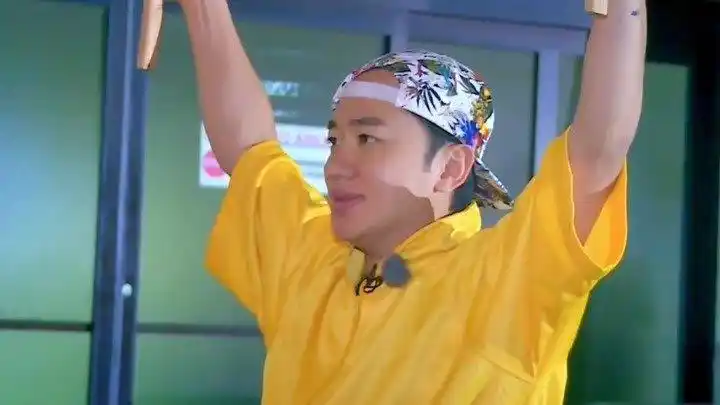 奔跑吧兄弟王祖蓝化身塞班小弟传说中的塞班就是他