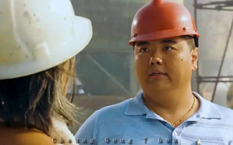 周星驰摔下来那刻,就结束了 大部分普通人没有长江七号