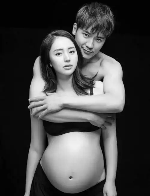 35岁董璇怀二胎还美似少女?瑜伽和老公才是她最引以为傲的资本!