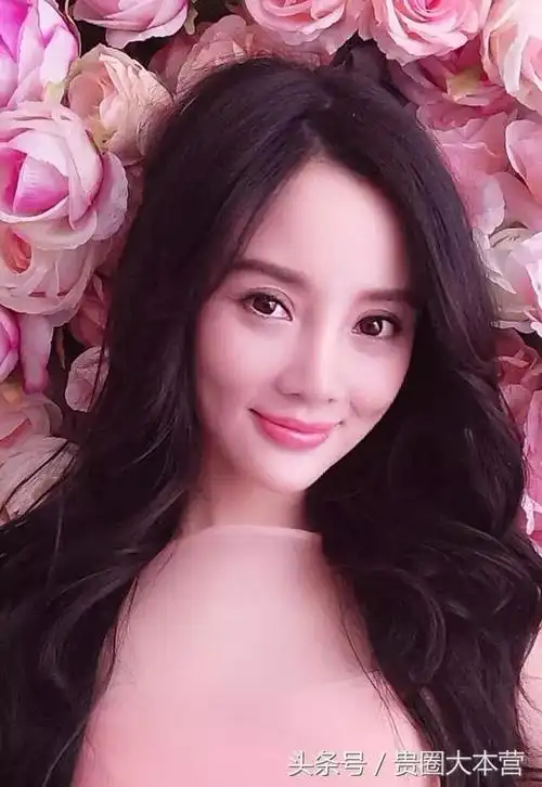 李小璐审美变好做修复手术颜值回春