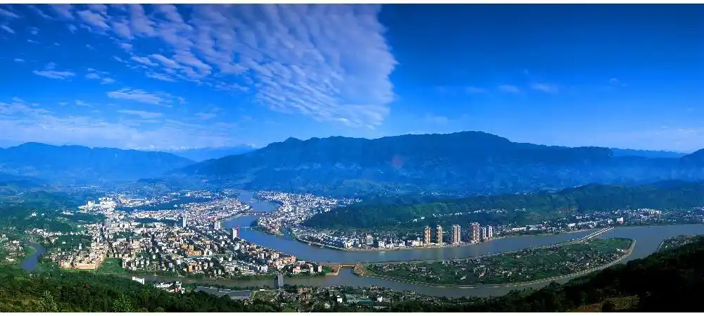 雅安市区全景.雅安市委宣传部供图