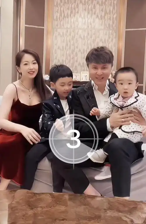 朱桢#,#朱桢老婆#,#朱桢儿子#作者:毛球子责编:樱桃本文由盖饭永种